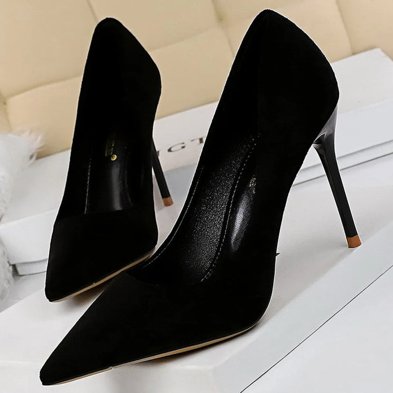 Polished Shoes with an Effortless Classic Look