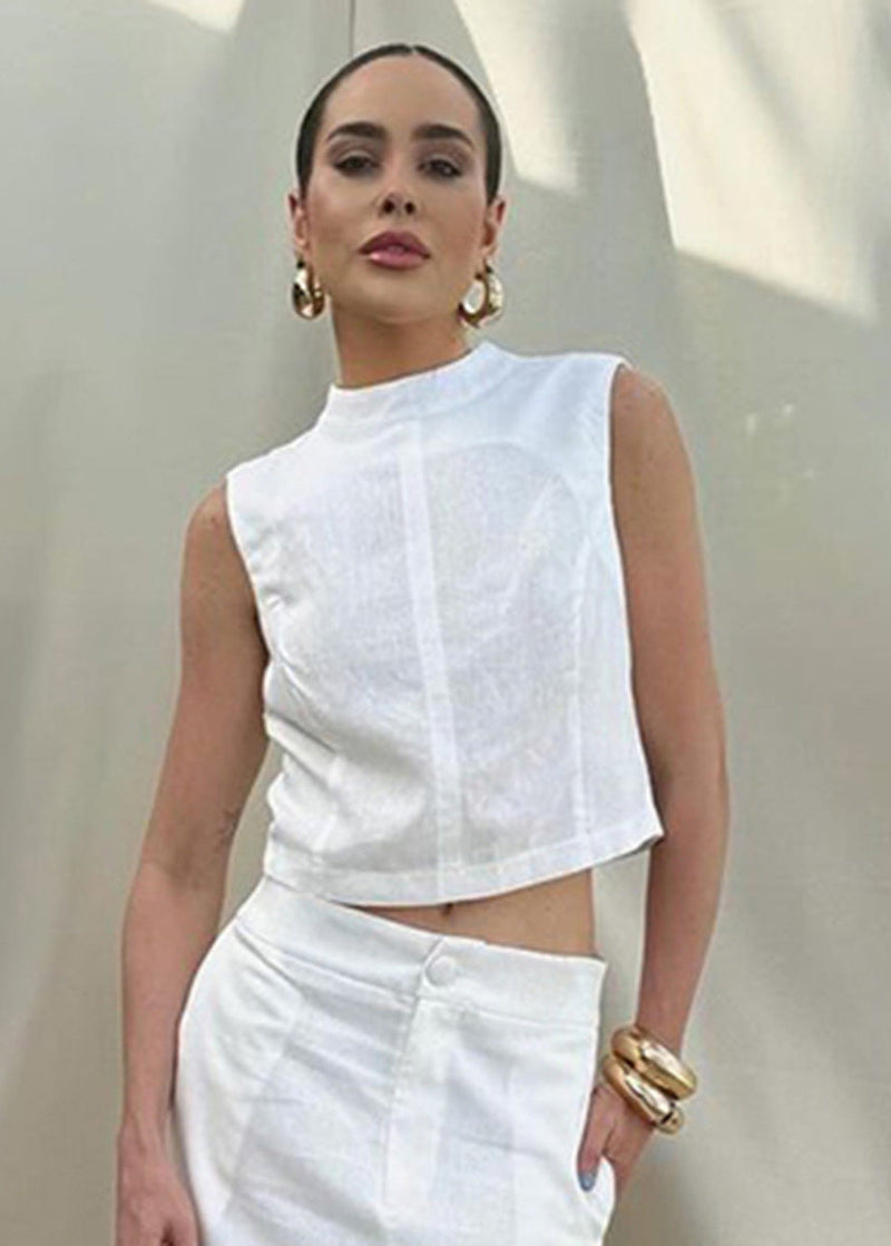 Effortlessly Elegant Top with a Timeless Design