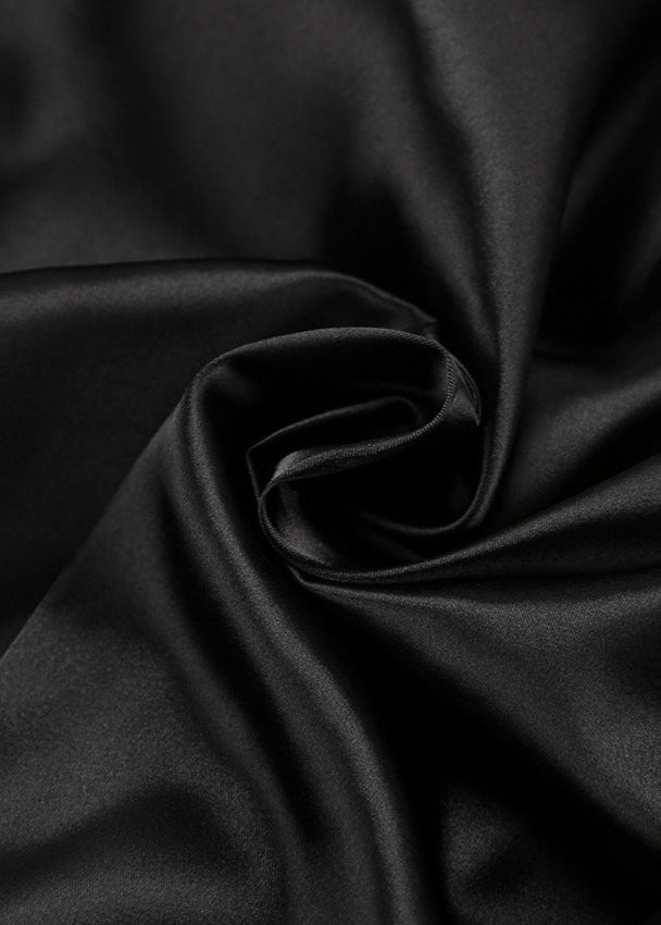 Effortlessly Elegant Garment with a Timeless Design