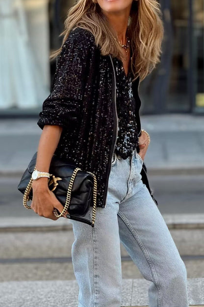 Well Tailored Coat with a Graceful Silhouette