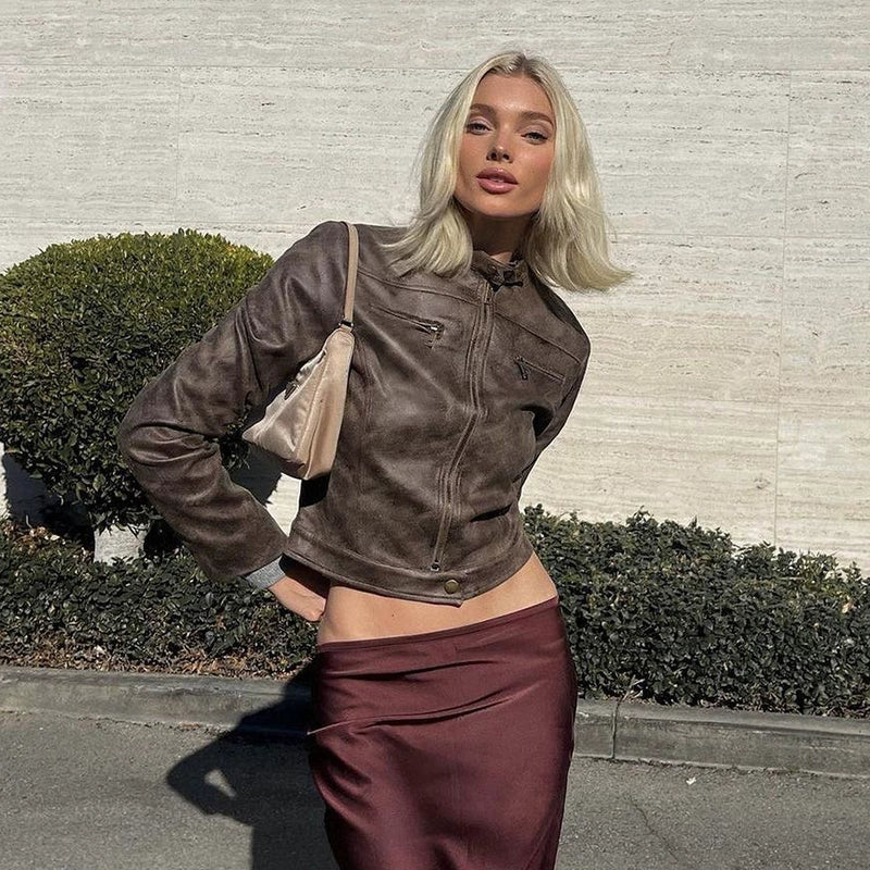 Effortlessly Elegant Jacket with a Timeless Design