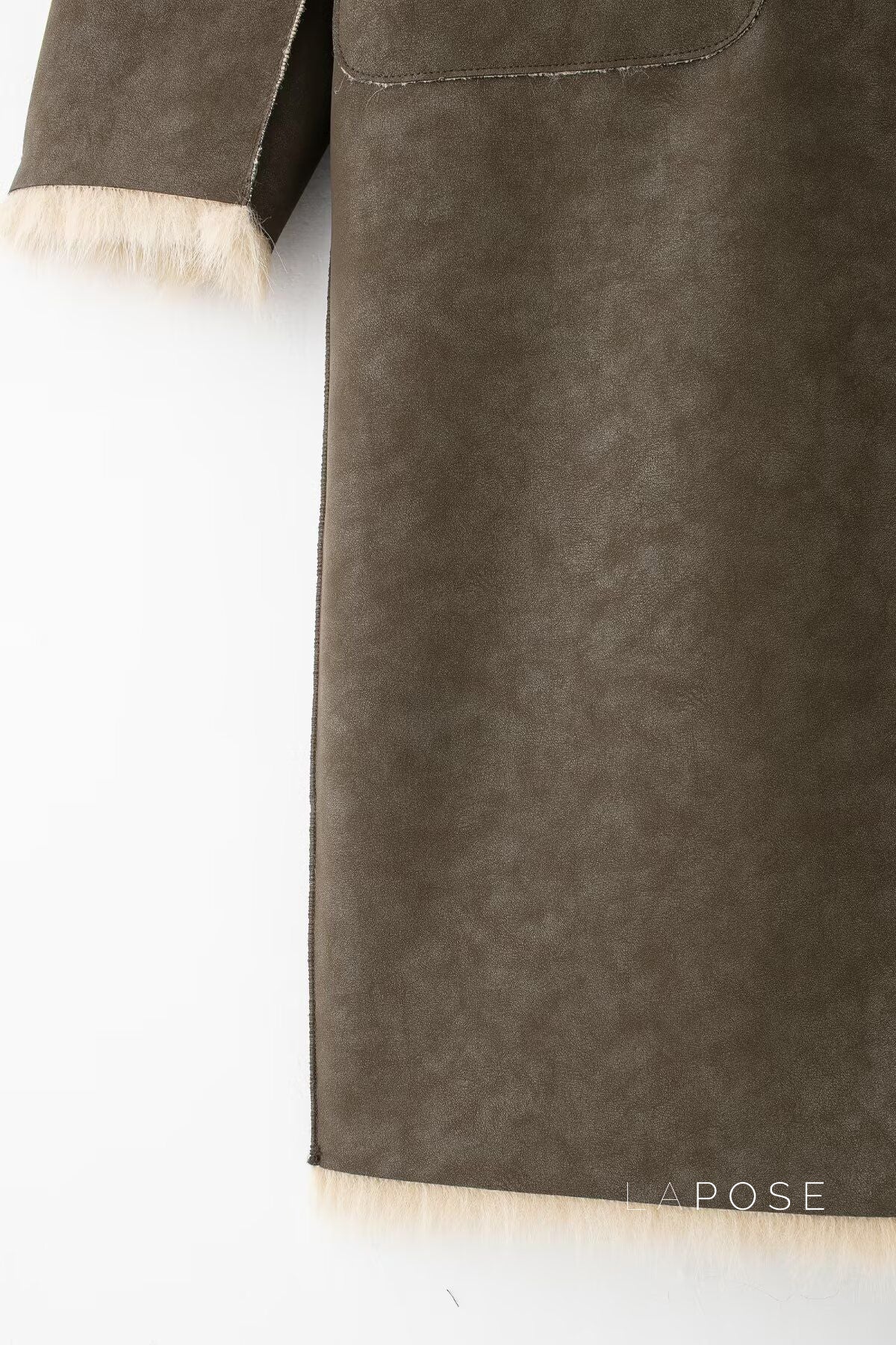 Beautifully Finished Coat in a Timeless Design