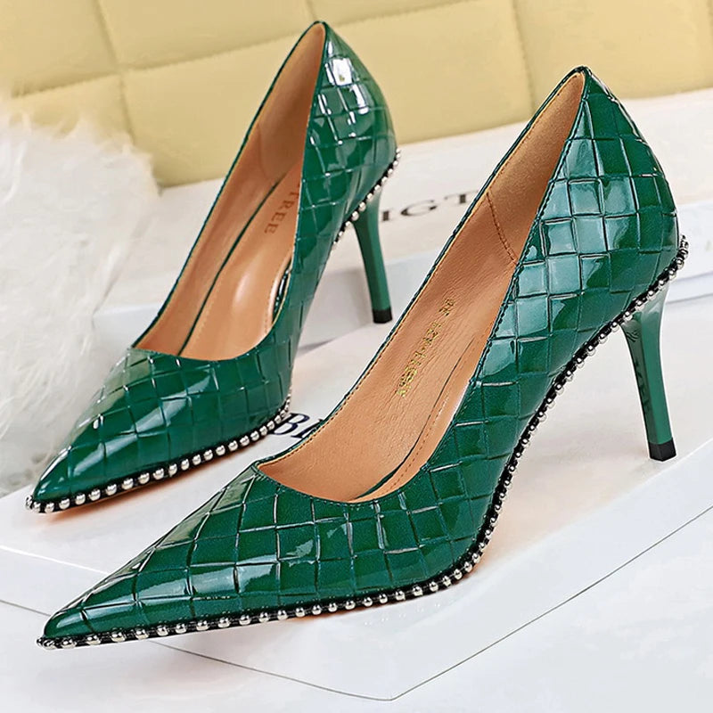 Polished Heels with an Effortless Classic Look