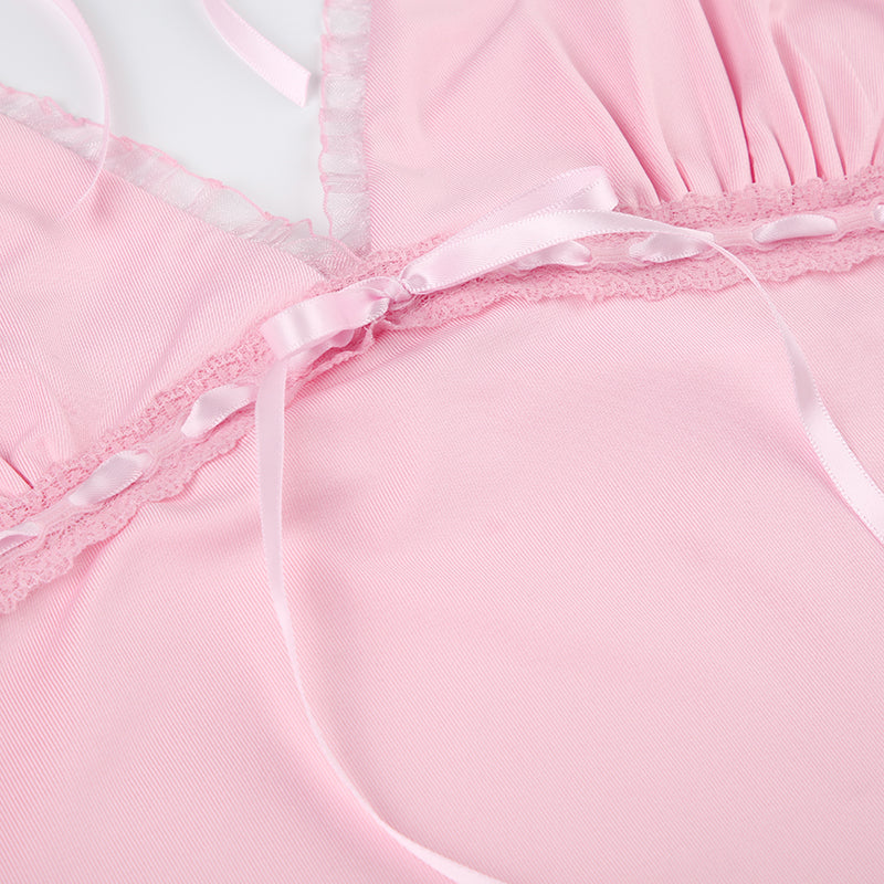 Well Tailored Top with a Graceful Silhouette