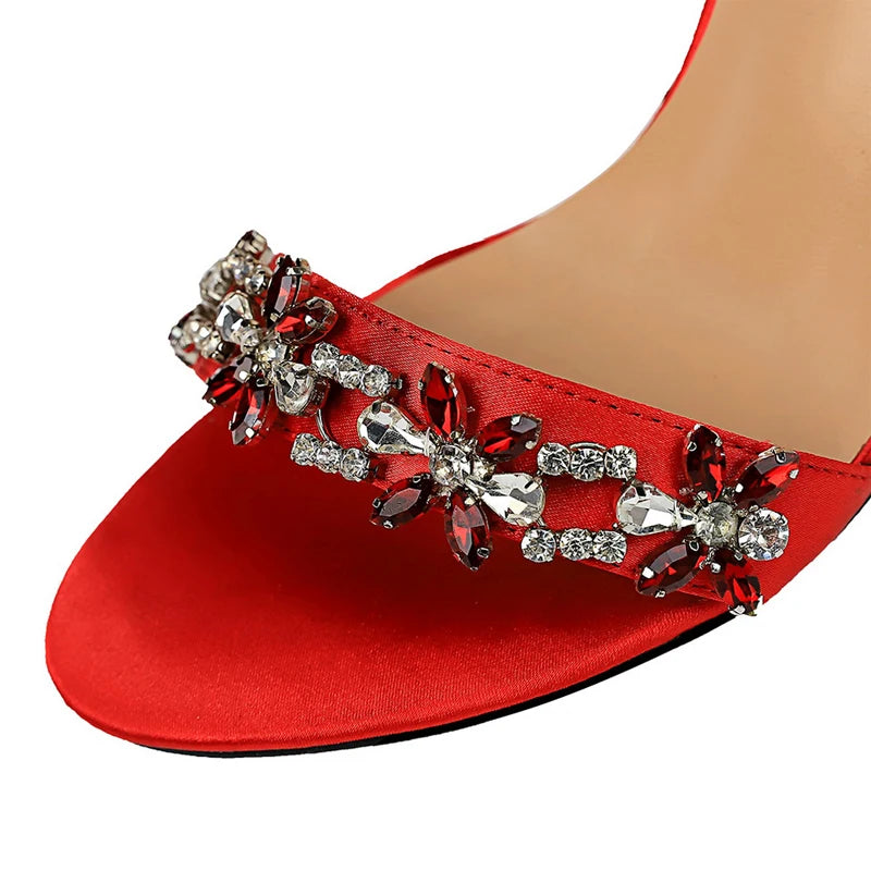 Classic Vintage & Enduringly Stylish Sandals