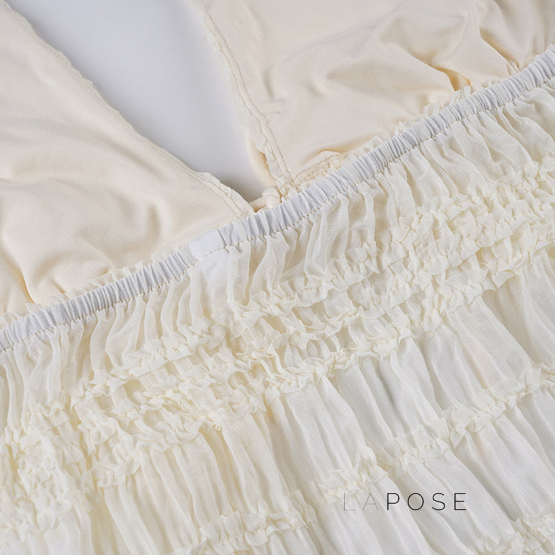 Well Tailored Top with a Graceful Silhouette