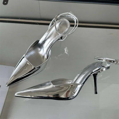 Beautifully Finished Heels in a Timeless Design