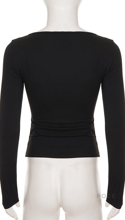 Effortlessly Elegant Top with a Timeless Design