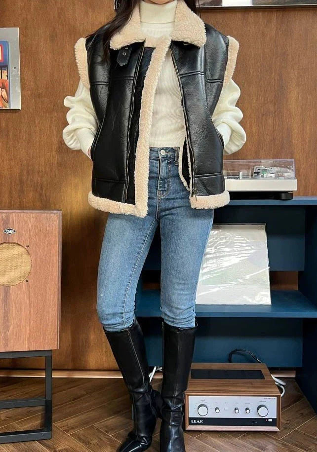 Effortlessly Elegant Jacket with a Timeless Design