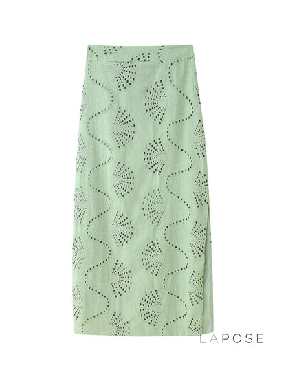Polished Garment with an Effortless Classic Look