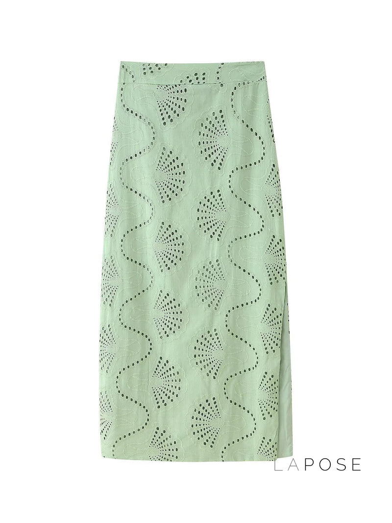 Polished Garment with an Effortless Classic Look