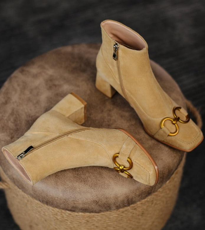 Beautifully Finished Boots in a Timeless Design