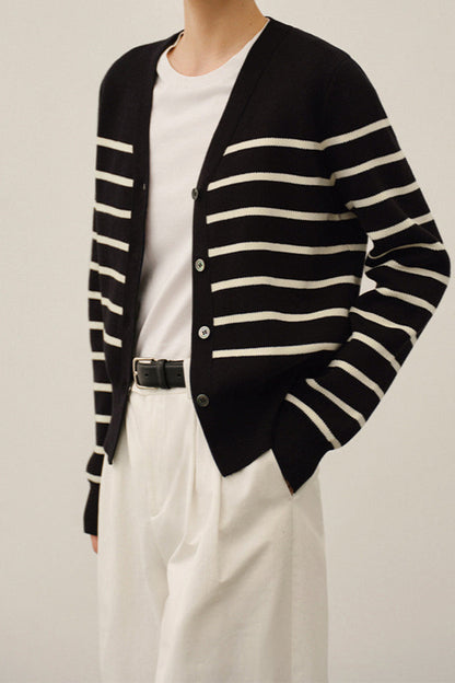 Elegantly Designed Cardigan