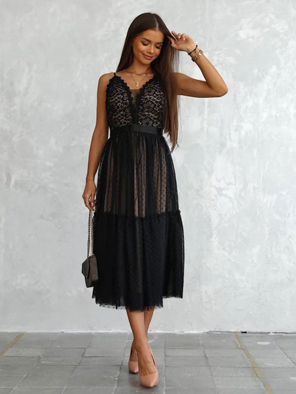 Beautifully Finished Dress in a Timeless Design