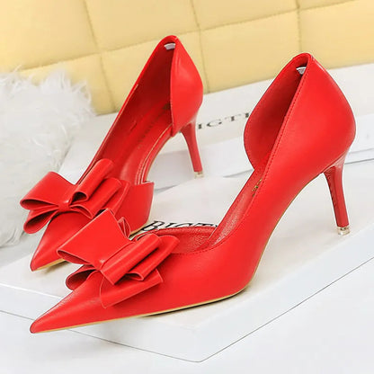 Beautifully Finished Heels in a Timeless Design