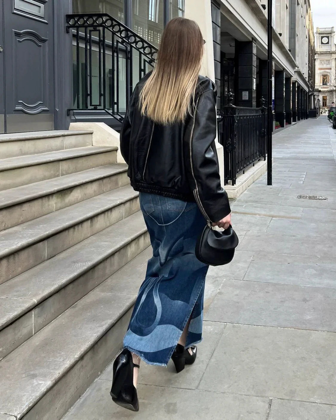 Effortlessly Elegant Jacket with a Timeless Design