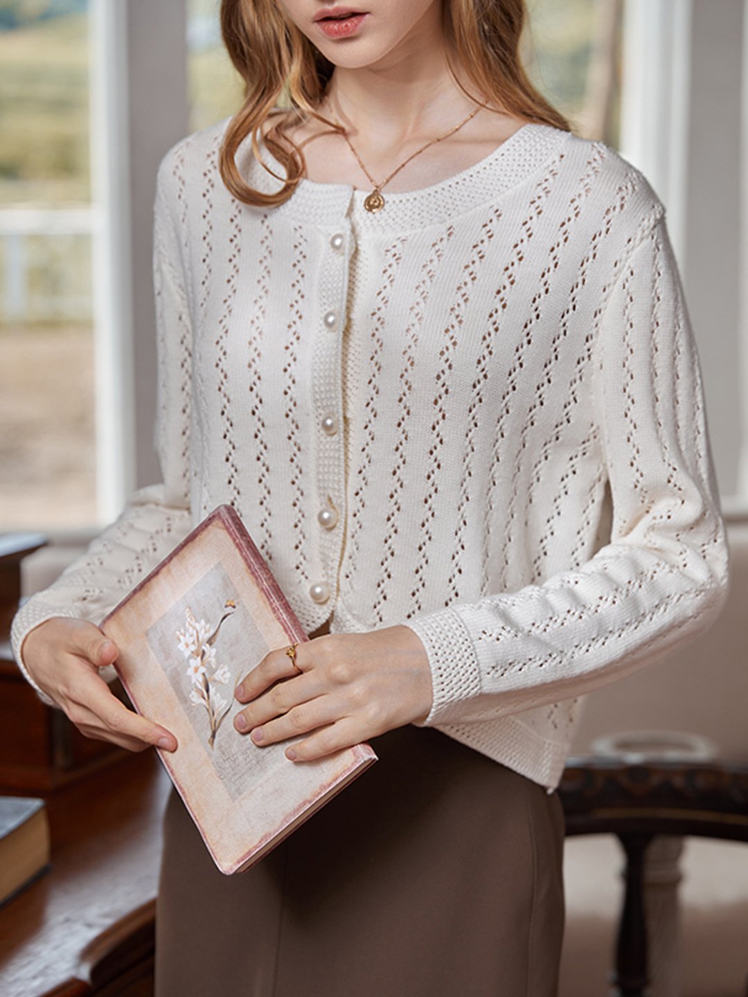 Gracefully Styled Cardigan for Any Occasion