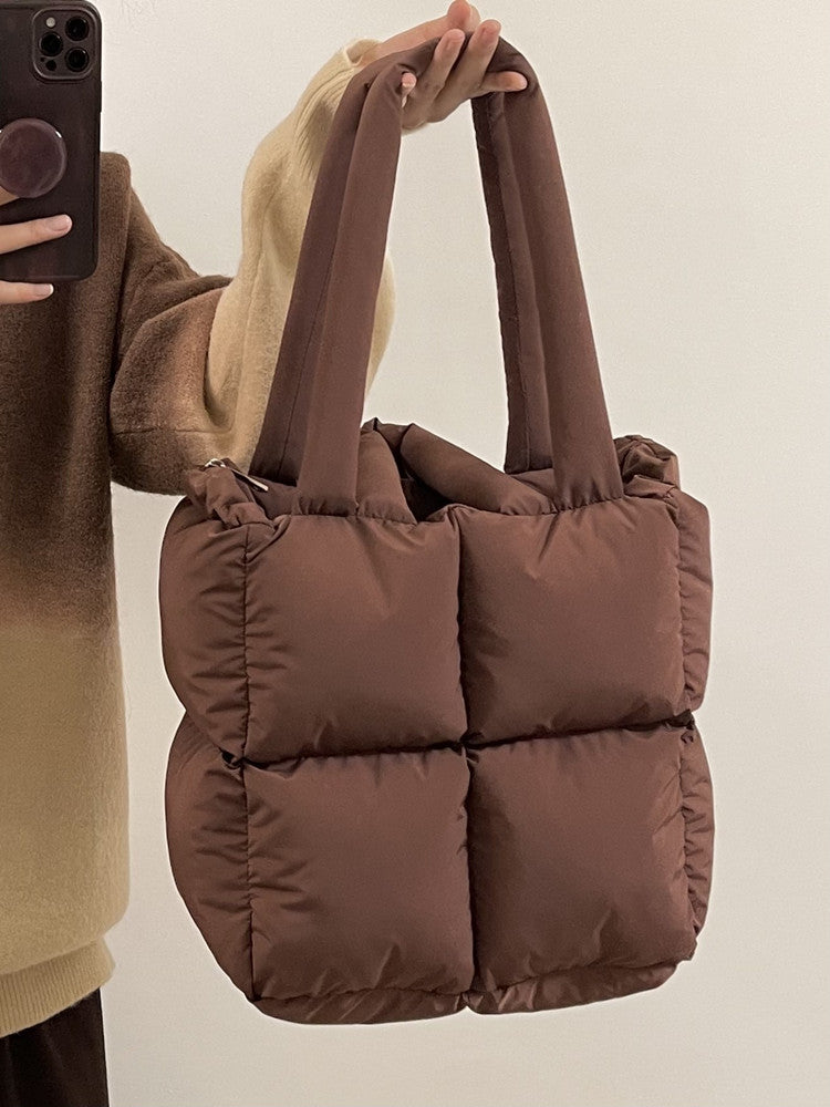 Classic Vintage Bag with a Flattering Fit