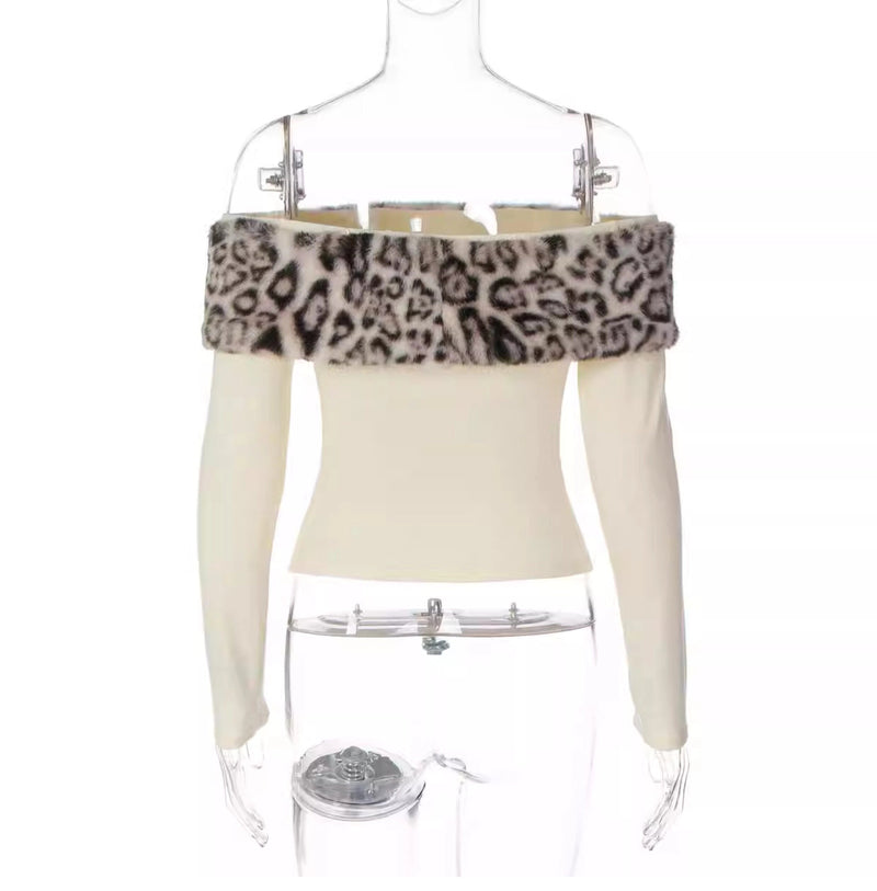 Well Tailored Top with a Graceful Silhouette