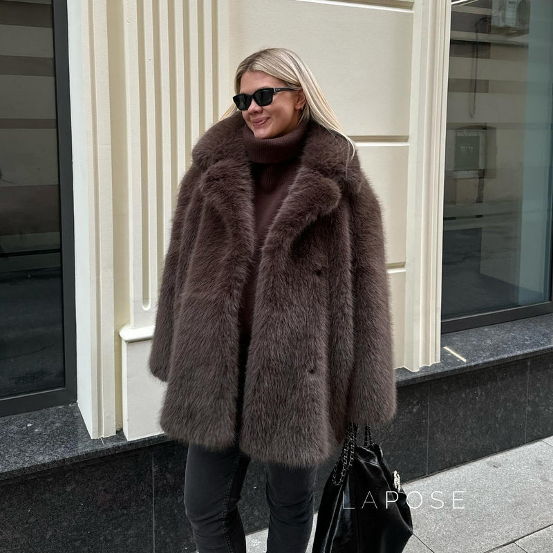 Elegantly Styled Coat for Everyday Wear