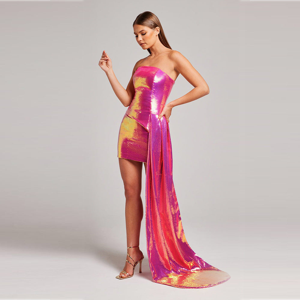 Beautifully Finished Dress in a Timeless Design