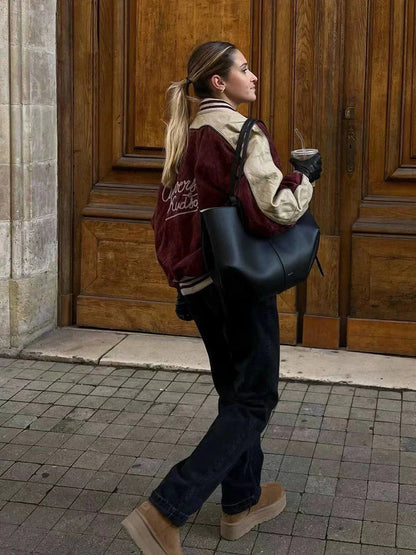 Effortlessly Elegant Jacket with a Timeless Design