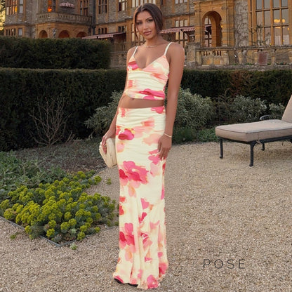 Beautifully Finished Garment in a Timeless Design