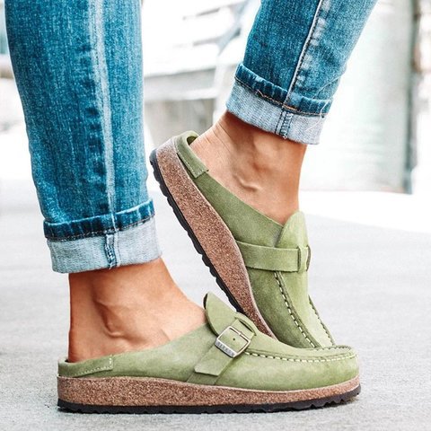 Retro slip-on sandal