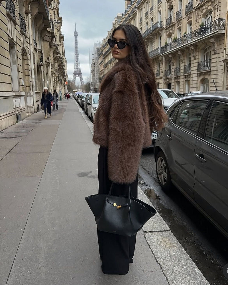 Beautifully Finished Coat in a Timeless Design