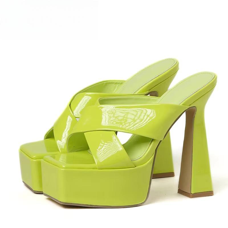 Polished Heels with an Effortless Classic Look