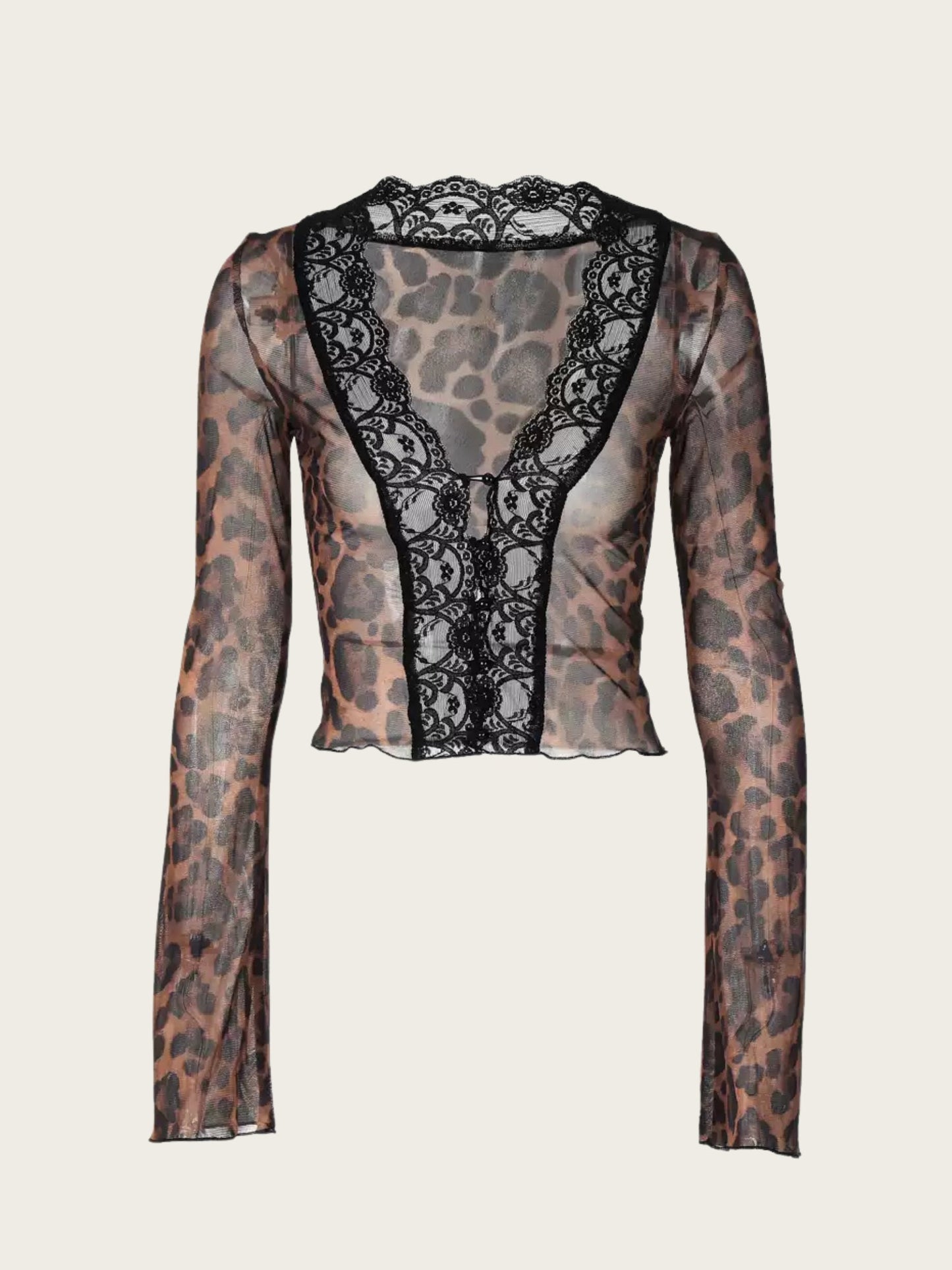 Effortlessly Elegant Top with a Timeless Design