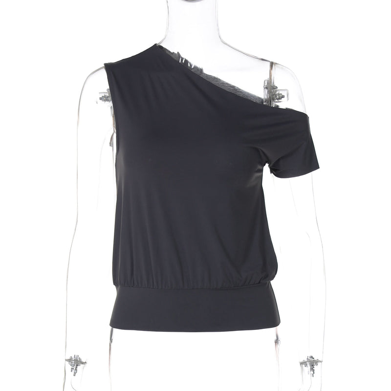 Well Tailored Garment with a Graceful Silhouette