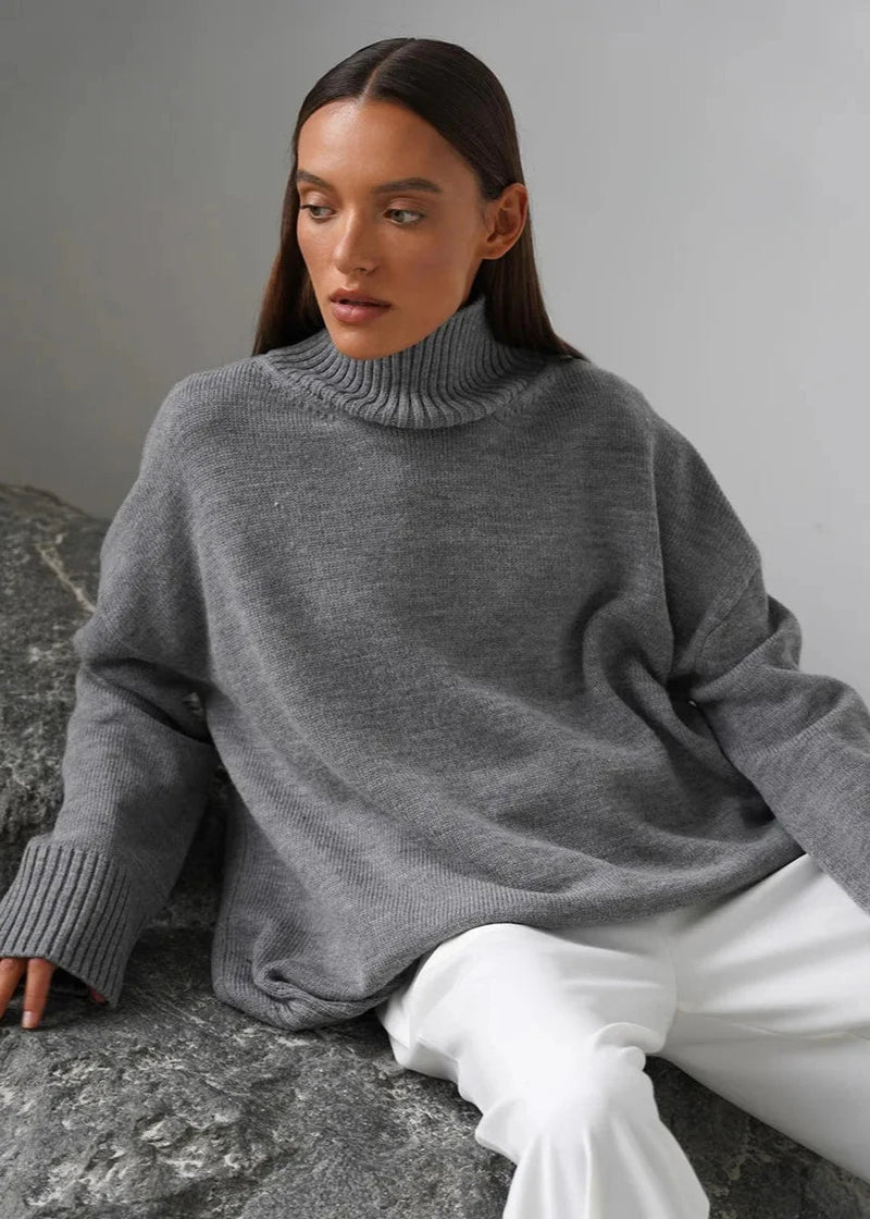 Effortlessly Elegant Sweater with a Timeless Design