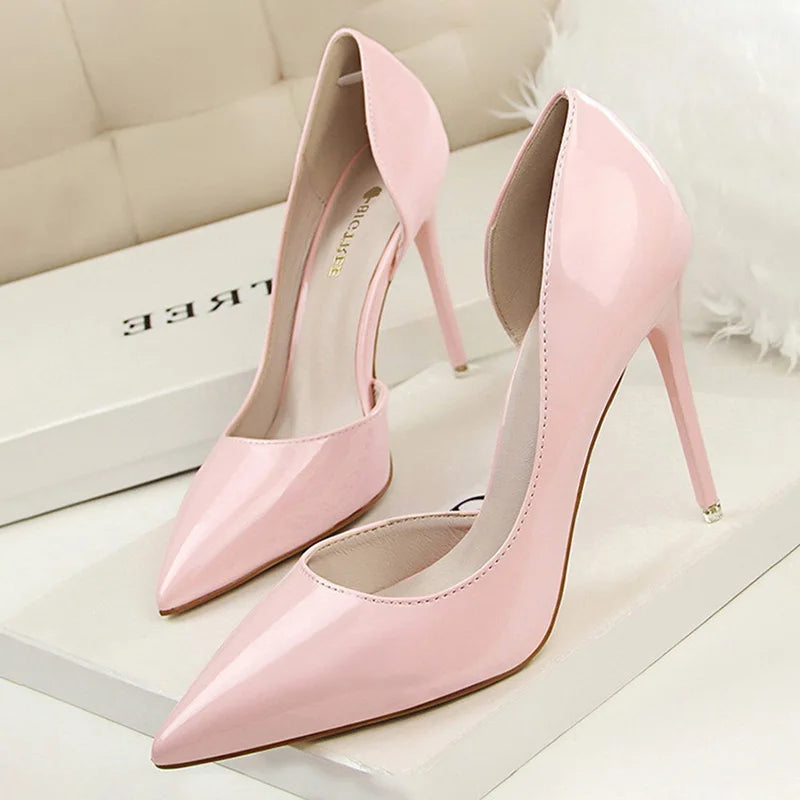 Classic Vintage & Enduringly Stylish Heels