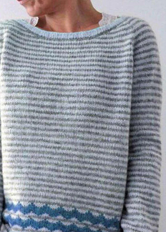 Beautifully Finished Sweater in a Timeless Design