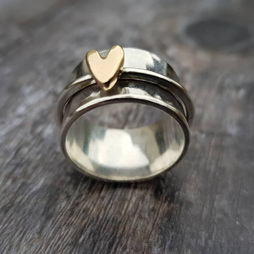 Handmade vintage gold ring