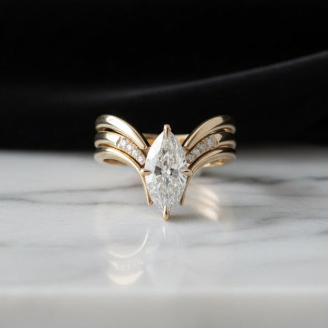 Gold Delicate Artisanal Ring