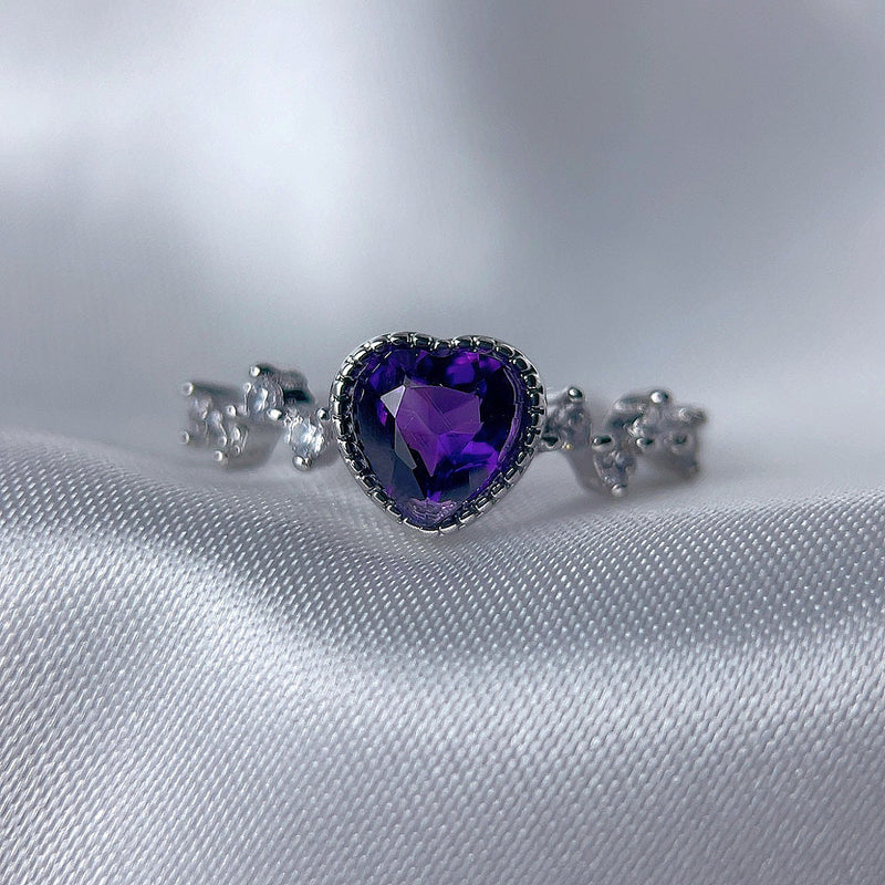 Elegant Amethyst Heart Ring