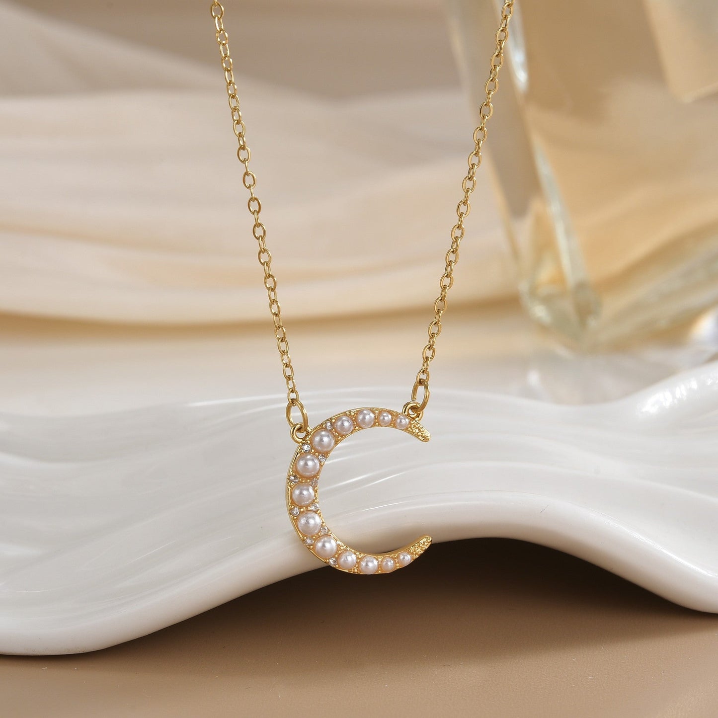 Elegant Pearl Moon Necklace