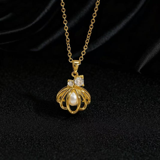 Elegant Pearl Necklace