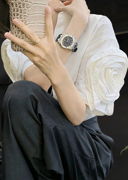 Effortlessly Elegant Shirt with a Timeless Design