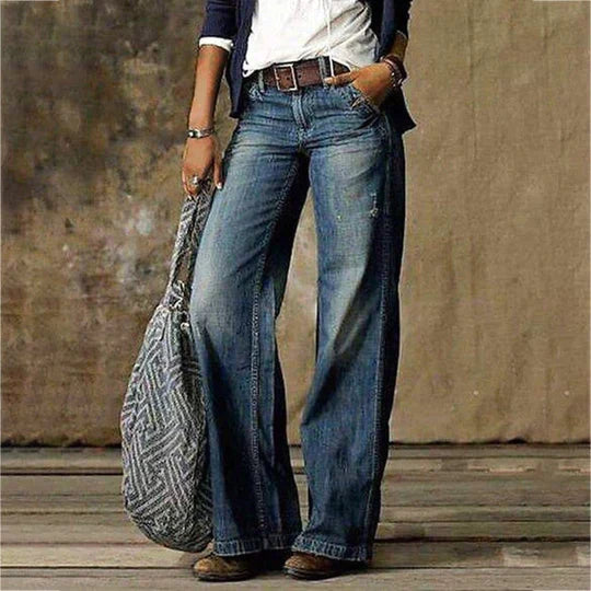 Vintage wide-leg denim jeans with a high waist