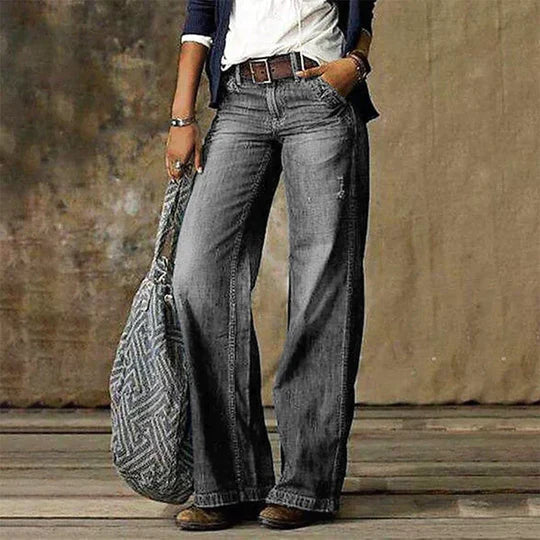 Vintage wide-leg denim jeans with a high waist