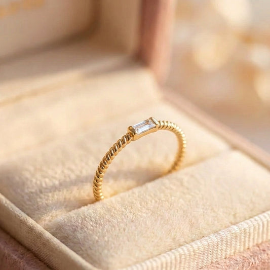 Elegant Crystal Ring
