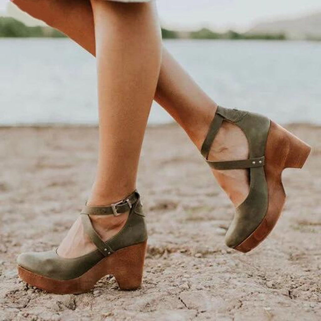 Clunky wedge shoes