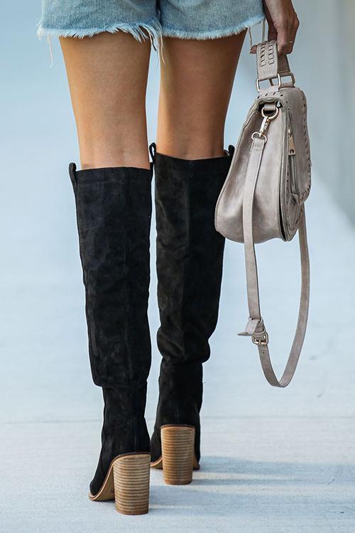 CM | Stylish and supportive orthopedic boots