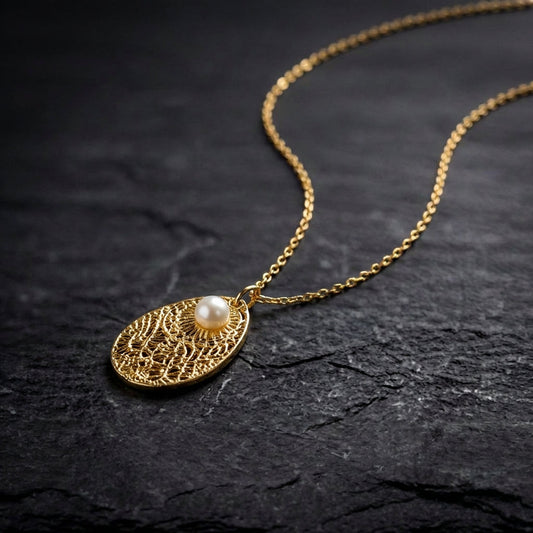 Marina Teardrop Pearl Necklace
