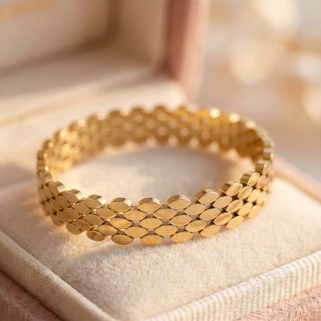 Minimalist Bangle Gold Bracelet