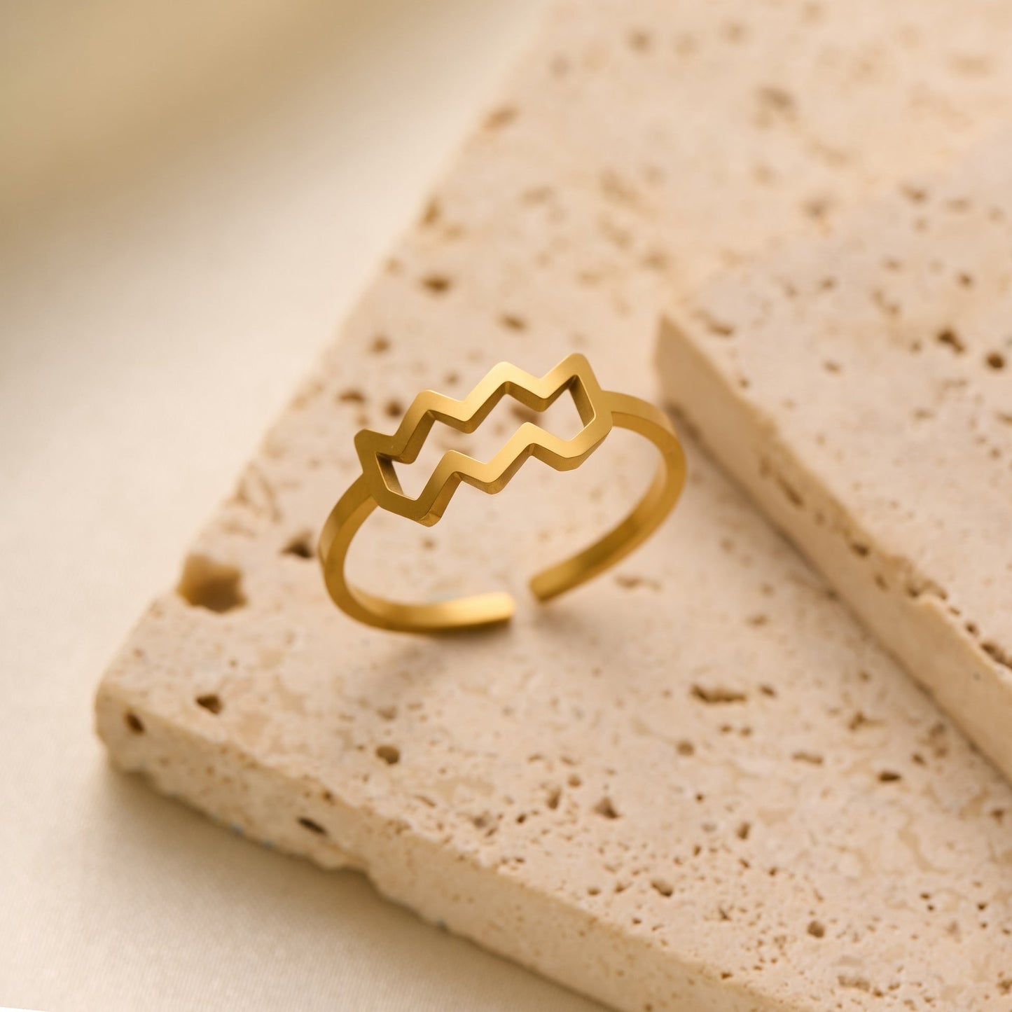 Minimalist Gold Wave Ring