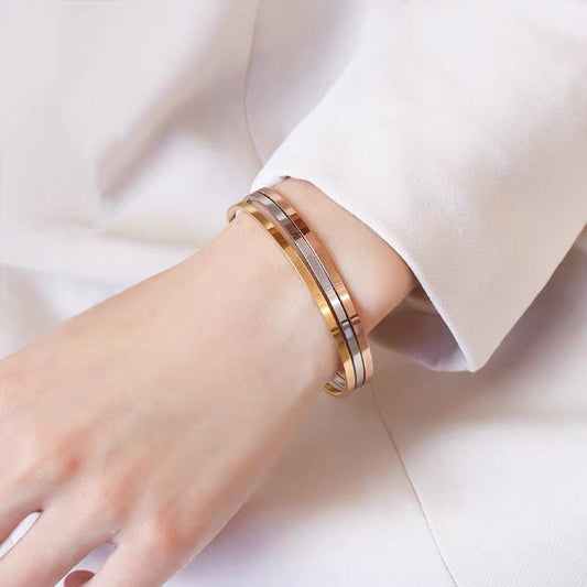 Minimalist Stacked Bracelet